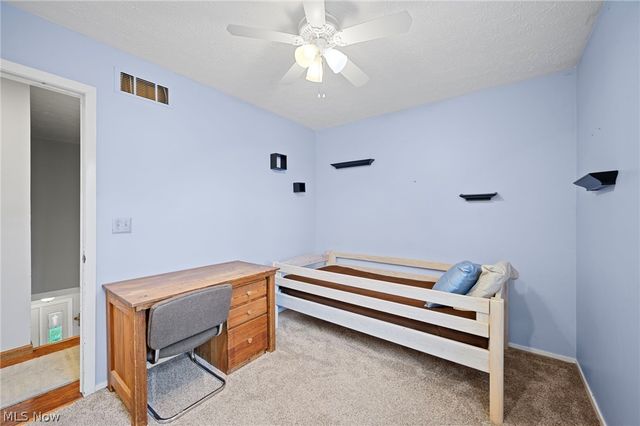 6094 Emerald Street, North Ridgeville, OH 44039