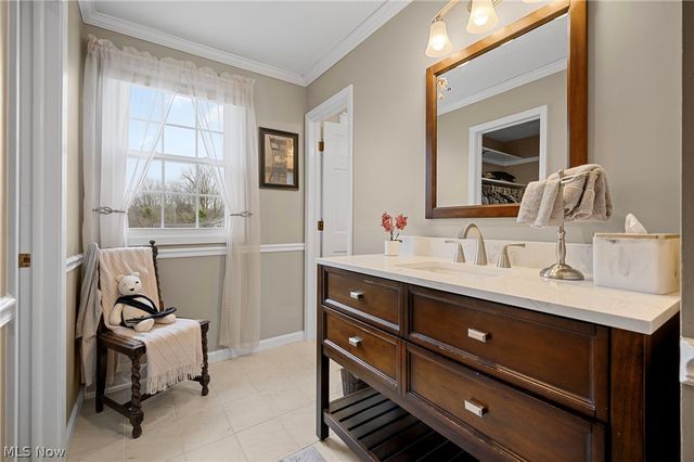 6094 Emerald Street, North Ridgeville, OH 44039