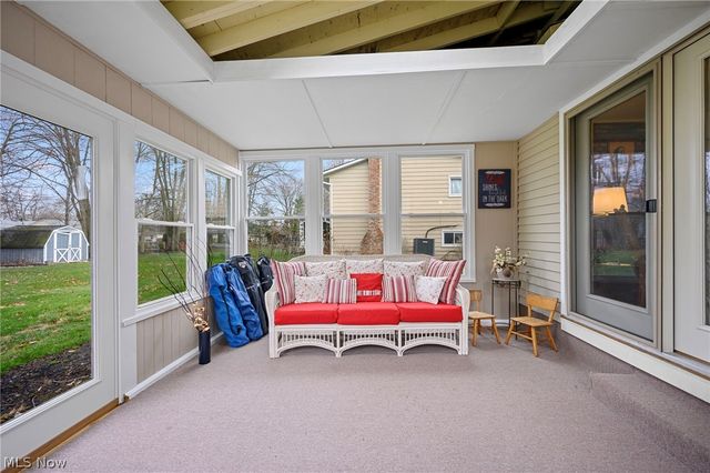 6094 Emerald Street, North Ridgeville, OH 44039