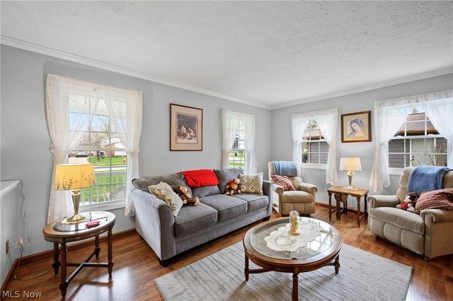 6094 Emerald Street, North Ridgeville, OH 44039