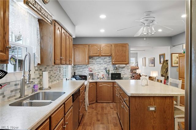 6094 Emerald Street, North Ridgeville, OH 44039