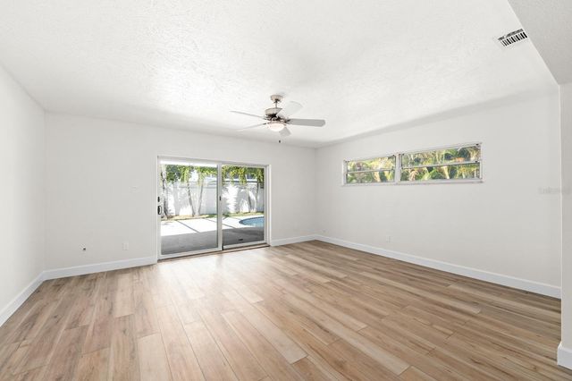 4540 BAYSHORE BOULEVARD NE, St Petersburg, FL 33703