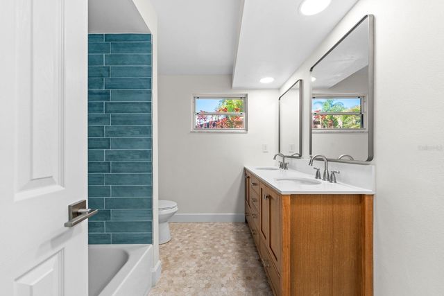 4540 BAYSHORE BOULEVARD NE, St Petersburg, FL 33703