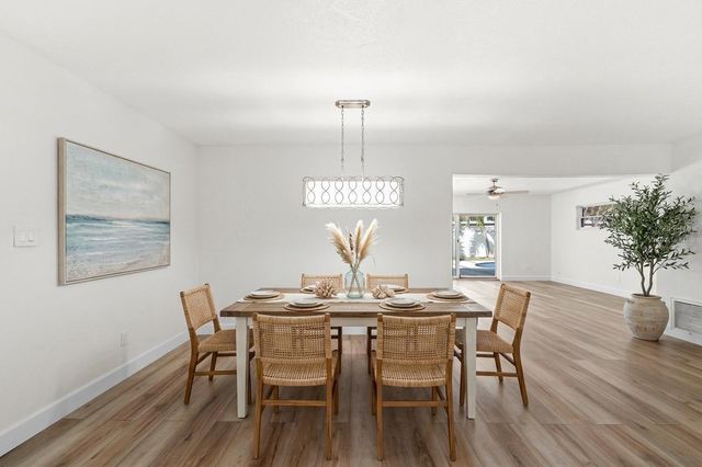 4540 BAYSHORE BOULEVARD NE, St Petersburg, FL 33703