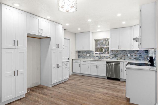 4540 BAYSHORE BOULEVARD NE, St Petersburg, FL 33703