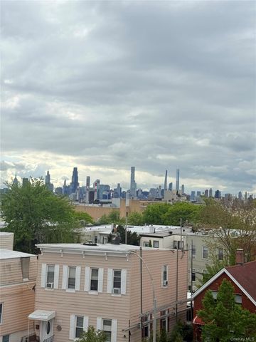 3067 42nd Street, Astoria, NY 11103