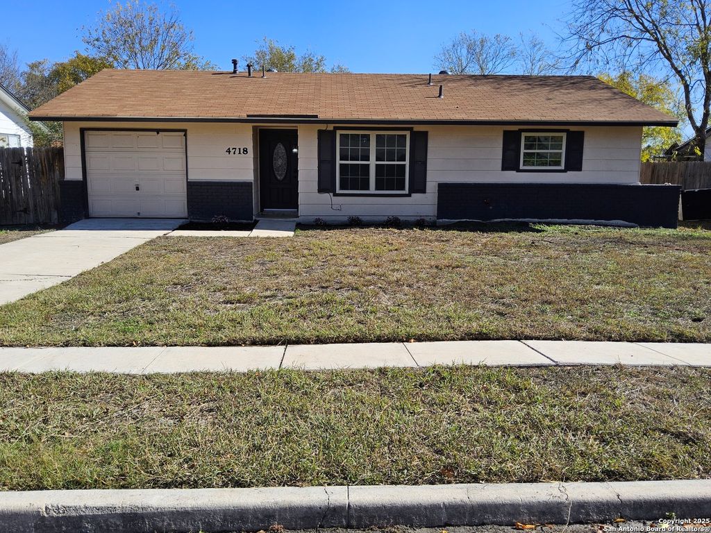 4718 CASTLE WALK, San Antonio, TX 78218