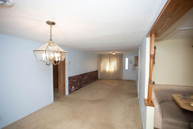 1873 Kohlman Avenue, Maplewood, MN 55109