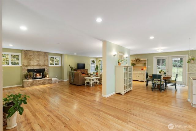 623 Foster Lane NE, Bremerton, WA 98311