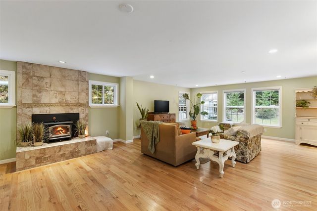 623 Foster Lane NE, Bremerton, WA 98311