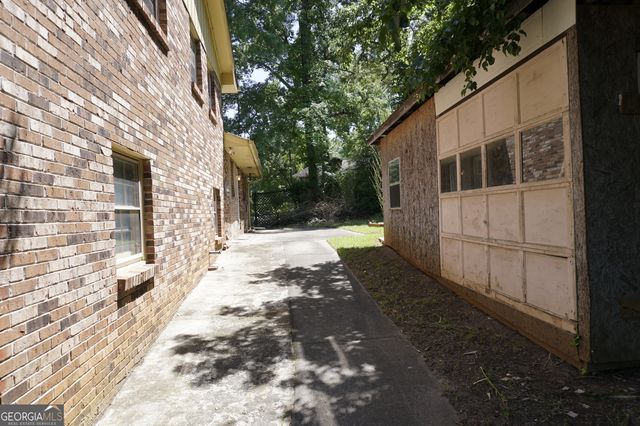 2800 Heritage Lane, Morrow, GA 30260