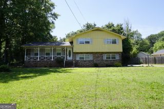 2800 Heritage Lane, Morrow, GA 30260