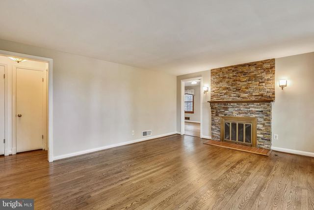 2325 HIGHLAND AVE, Falls Church, VA 22046