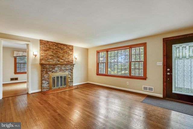 2325 HIGHLAND AVE, Falls Church, VA 22046