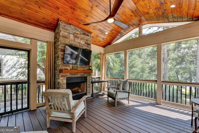 4450 Flagship Drive, Gainesville, GA 30506