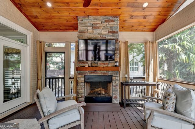 4450 Flagship Drive, Gainesville, GA 30506