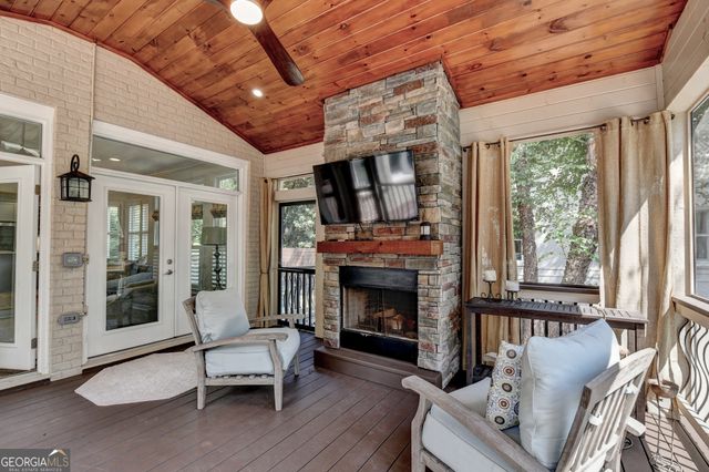 4450 Flagship Drive, Gainesville, GA 30506