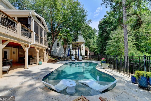 4450 Flagship Drive, Gainesville, GA 30506