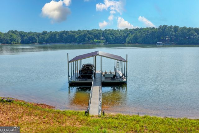 4450 Flagship Drive, Gainesville, GA 30506