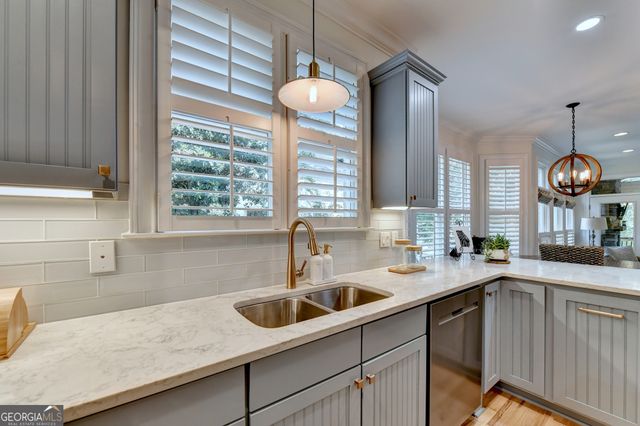 4450 Flagship Drive, Gainesville, GA 30506