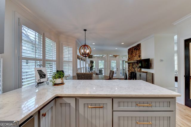 4450 Flagship Drive, Gainesville, GA 30506