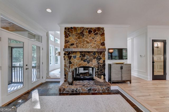 4450 Flagship Drive, Gainesville, GA 30506
