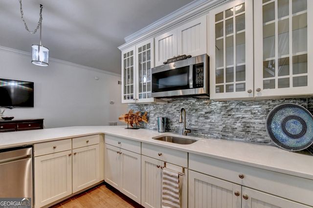4450 Flagship Drive, Gainesville, GA 30506