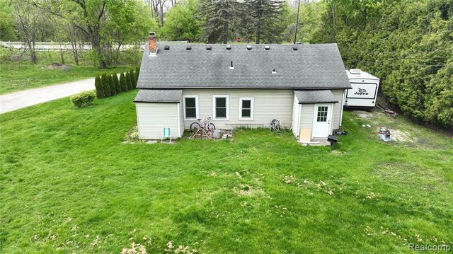 37480 Hayes Road, Clinton Township, MI 48038