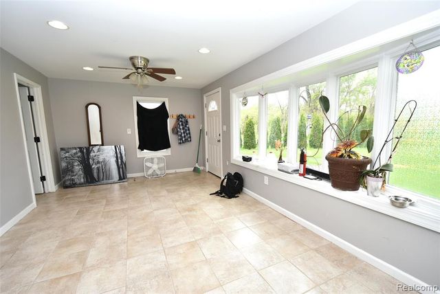 37480 Hayes Road, Clinton Township, MI 48038