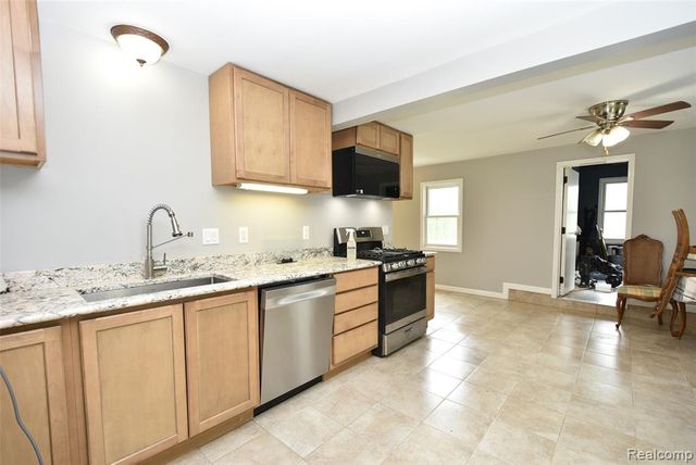 37480 Hayes Road, Clinton Township, MI 48038