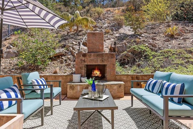 337 Flower Hill Way, San Marcos, CA 92078