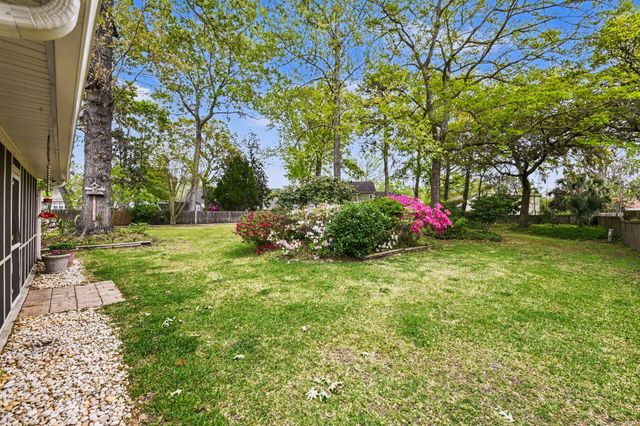 151 Palmetto Bluff Drive, North Charleston, SC 29418