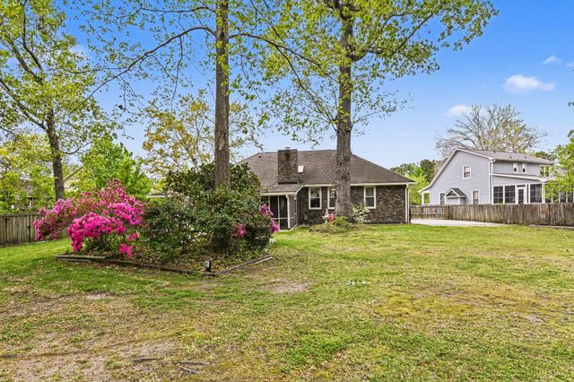 151 Palmetto Bluff Drive, North Charleston, SC 29418