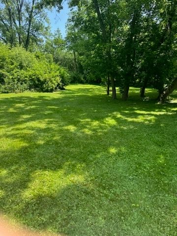 7425 Willow Springs Road, Countryside, IL 60525