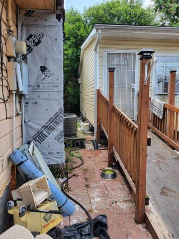 5620 Lucille St, Houston, TX 77026