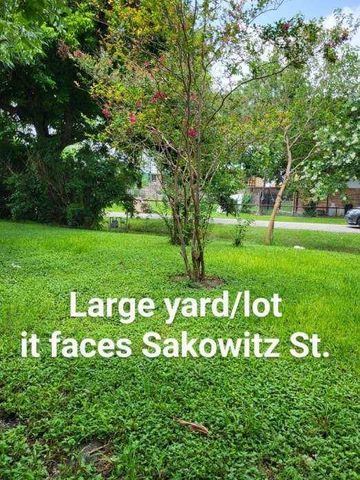 5620 Lucille St, Houston, TX 77026