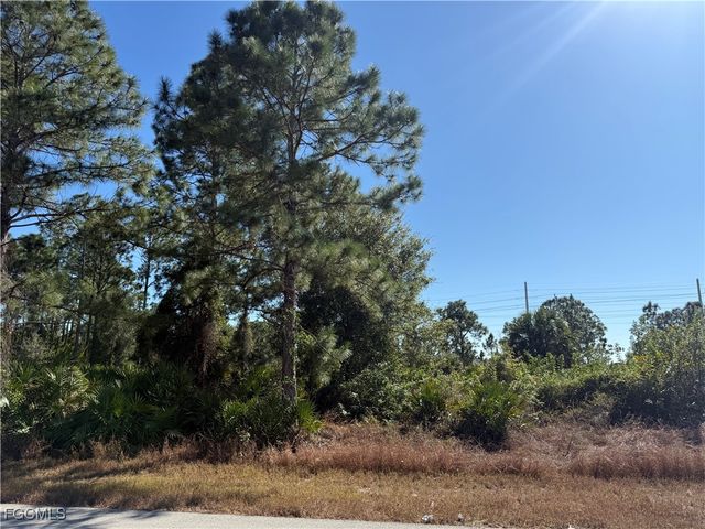 4303 33rd ST SW, Lehigh Acres, FL 33976