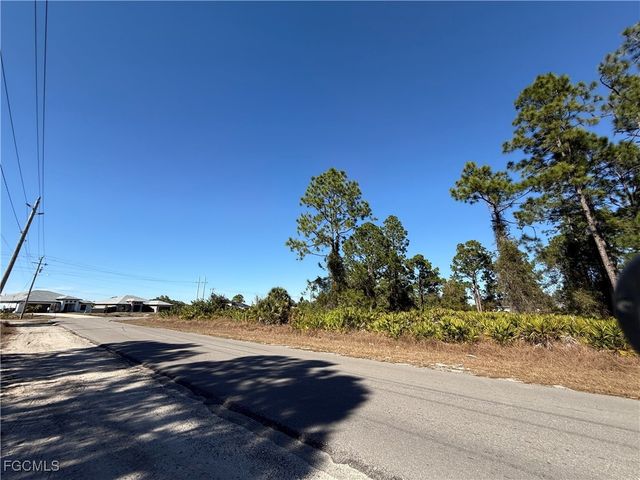 4303 33rd ST SW, Lehigh Acres, FL 33976