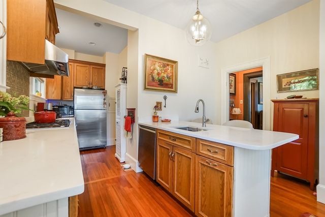 23 Prospect St, Marlborough, MA 01752