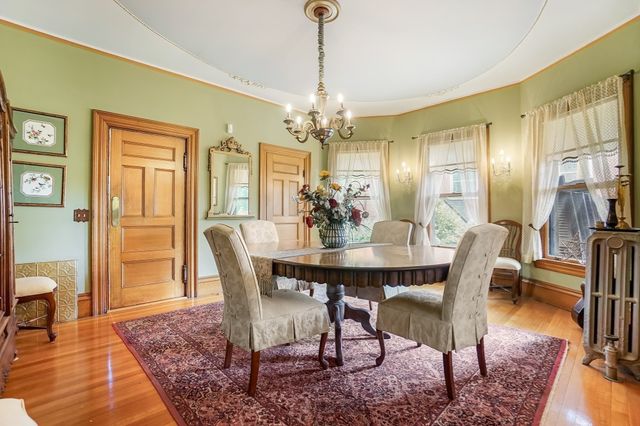 23 Prospect St, Marlborough, MA 01752