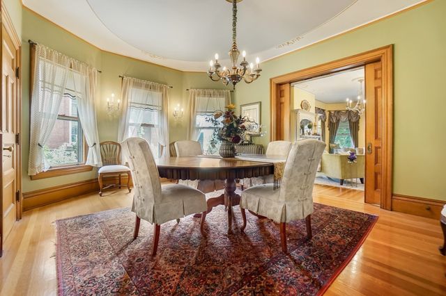 23 Prospect St, Marlborough, MA 01752