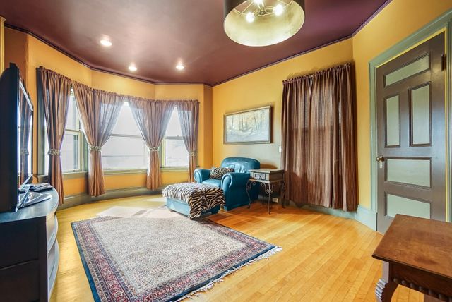 23 Prospect St, Marlborough, MA 01752