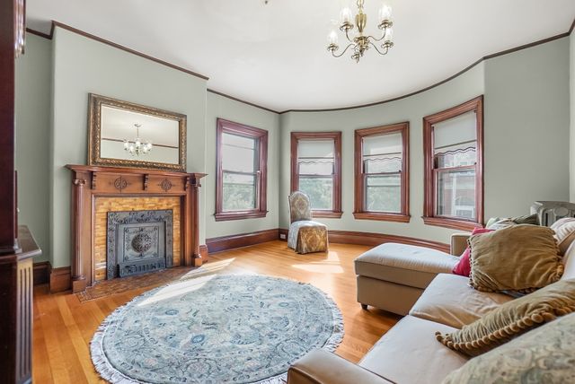 23 Prospect St, Marlborough, MA 01752
