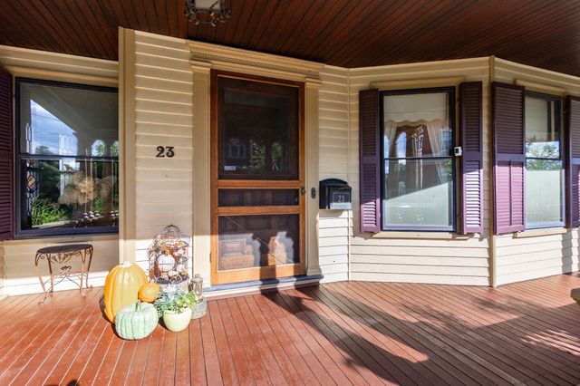 23 Prospect St, Marlborough, MA 01752
