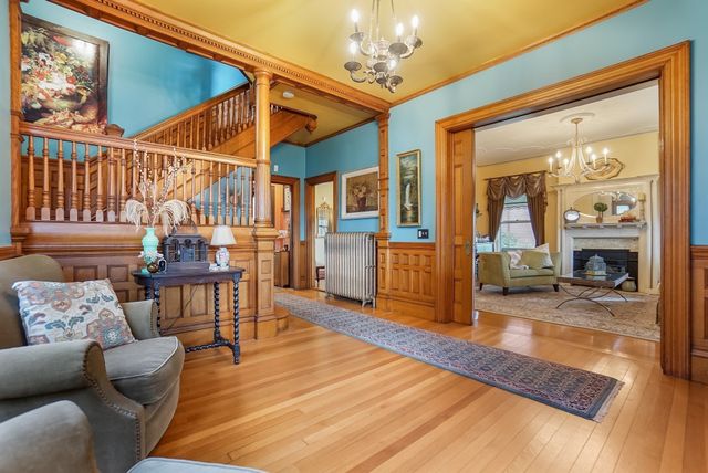 23 Prospect St, Marlborough, MA 01752