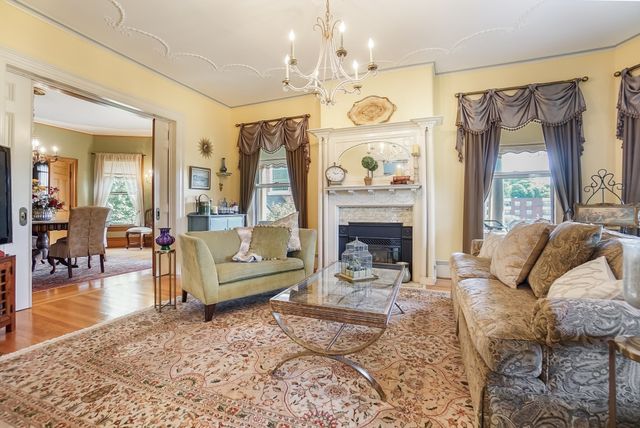 23 Prospect St, Marlborough, MA 01752