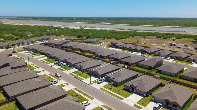 7321 Star Gazer Dr, Corpus Christi, TX 78414