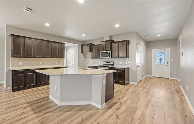 7321 Star Gazer Dr, Corpus Christi, TX 78414