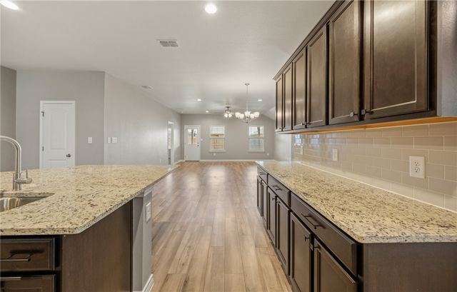 7321 Star Gazer Dr, Corpus Christi, TX 78414