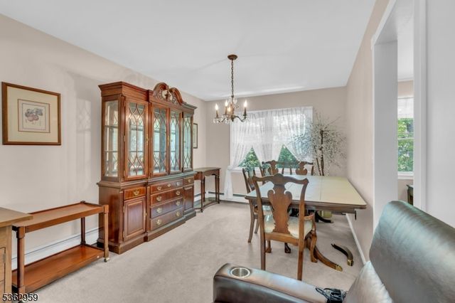 82 N Beverwyck Rd, Parsippany-troy Hills Twp., NJ 07054